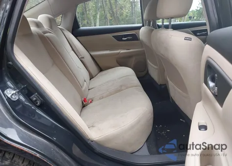 2015 Nissan Altima 2.5 S z USA, uszkodzony, nr VIN 1N4AL3AP8FC249040